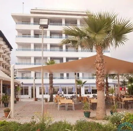 Azak Otel 3*